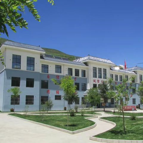 “小手拉大手，助力乡村振兴”——秦许乡上阿阳小学在行动