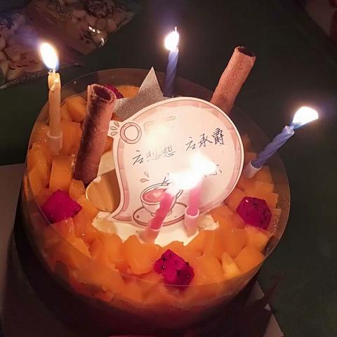 姐弟俩同一天生日