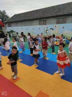 超越幼儿园中班一周精彩