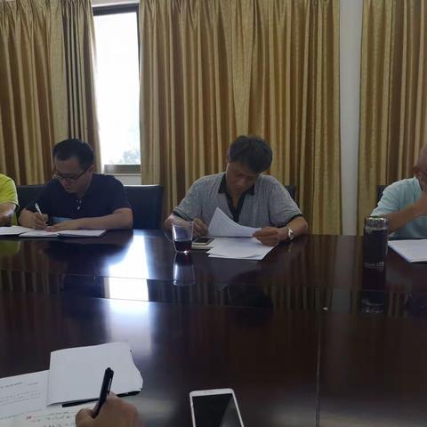 第一支部召开“勇当先锋 做好表率”主题党日暨贯彻落实中央八项规定组织生活会