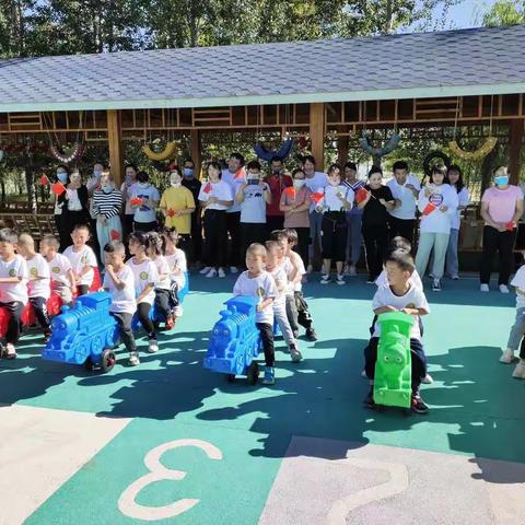乌拉特后旗民族幼儿园民族宣传月——汉中班“亲子趣味游戏”活动