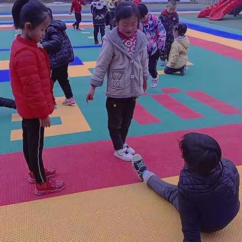 童乐幼儿园学前一班级宝宝生活记录篇