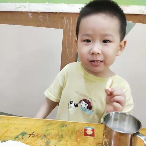 蕉城区爱迪幼儿园小A班第四周精彩回顾