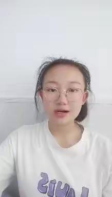 静嗅书香·把好书读给你听——232班好书推荐活动