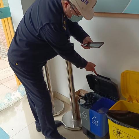 增强垃圾分类意识，保障辖区环境卫生