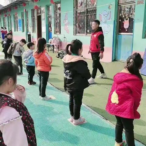 一起走进李垓红领巾幼儿园吧