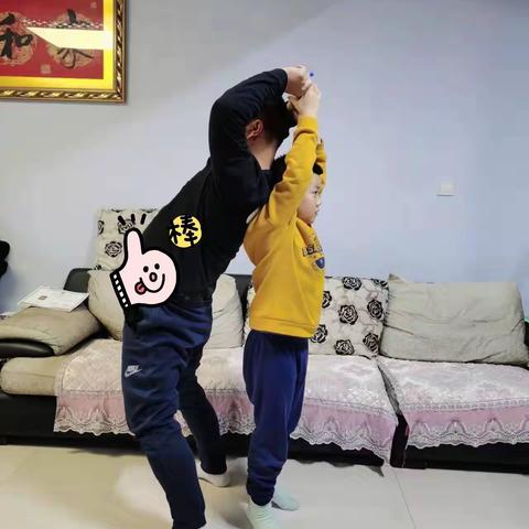 “我健康、我快乐、我成长”霍市二小2021级二班第三组——家庭游戏