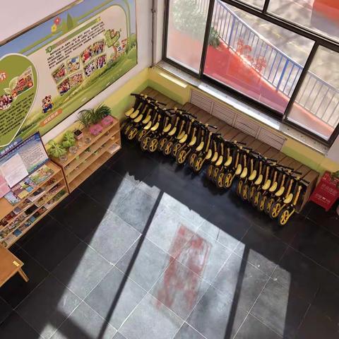 机关幼儿园小三班半日家长开放活动