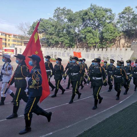 “国防之树校园栽，国防之花遍地开”万柏林区旧矿街小学迎接国防教育工作检查