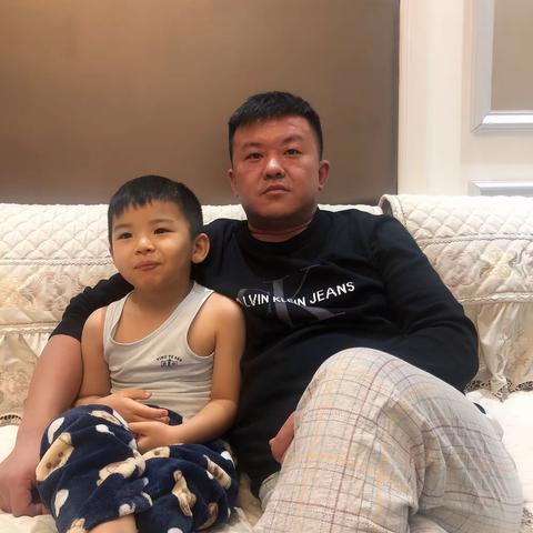 大家好，我是崔永轩，是志远教育小虎队的一名小朋友！