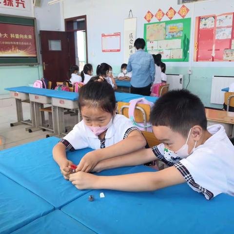 “喜迎二十大 科普向未来”—赵三小2022科创筑梦双减之科普日启动仪式活动纪实