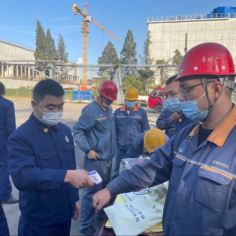 安全保卫部消防大队开展消防站“开放日”活动