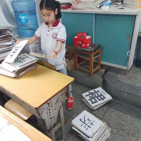 朱紫璇，稳重大方的👧！