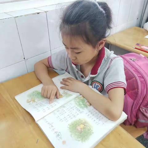 李茉莉你很优秀！好一朵美丽的茉莉花！