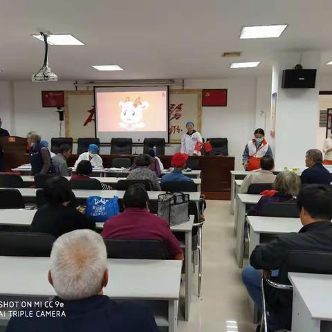 家庭医生开展老年人免费体检、慢性病随访下乡上门服务...