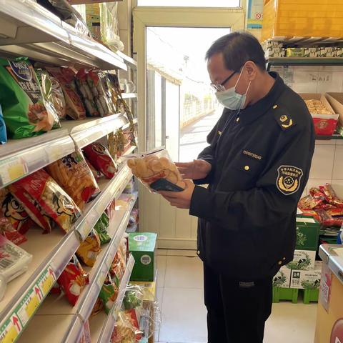 普集市场监管所开展校园周边环境专项整治工作