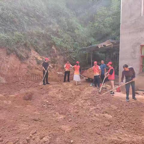 “七一”党建活动有温度—退役军人局到挂包立新村开展灾后自救及慰问工作