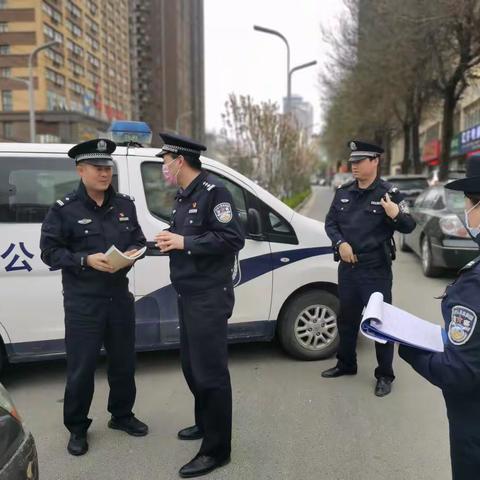 临潼分局指挥中心督导检查车站、秦陵、秦俑派出所110接处警工作