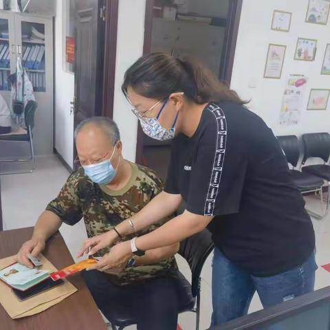 建南街道江东社区开展金融知识普及宣传活动