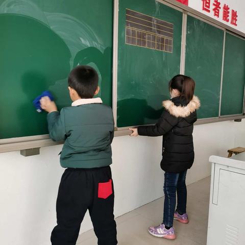 翰林庄小学二年级养成教育——我爱劳动