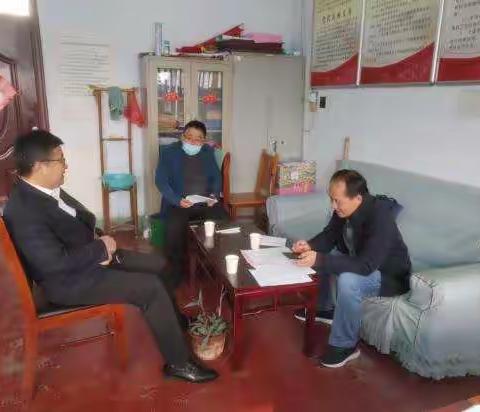 区检查组来寨里镇进行督导检查