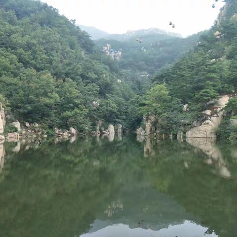 雨中登莲花山