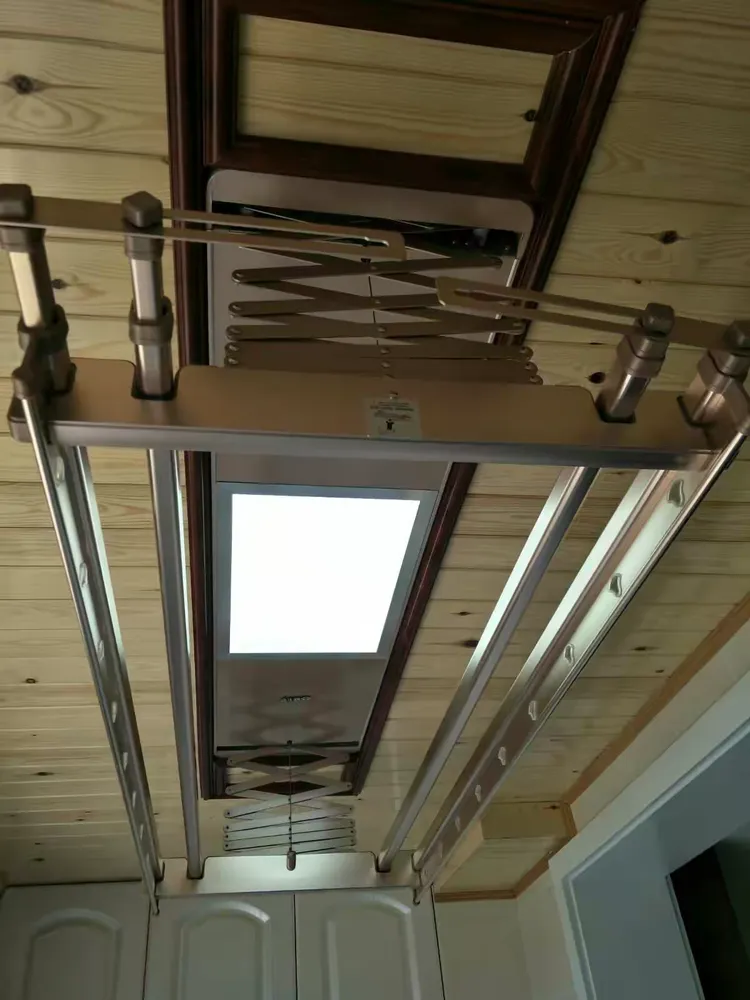 欧卡罗晾衣架祝您中秋快乐