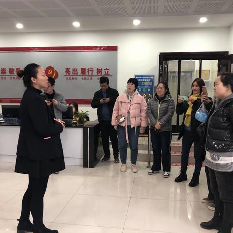 【莲湖 桃园路】桃园路街道组织各社区参观学习惠民北坊社区退役军人服务站建设