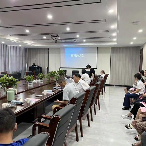 反假币宣传南钱清分理处在行动