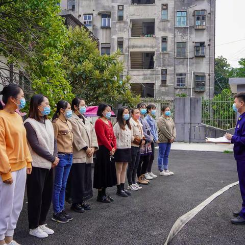 【全国消防宣传月系列活动】消防培训进颐养之家，传递平安情暖 “夕阳红”