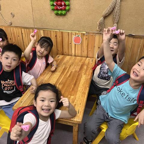 大班6月快乐的幼儿园生活！