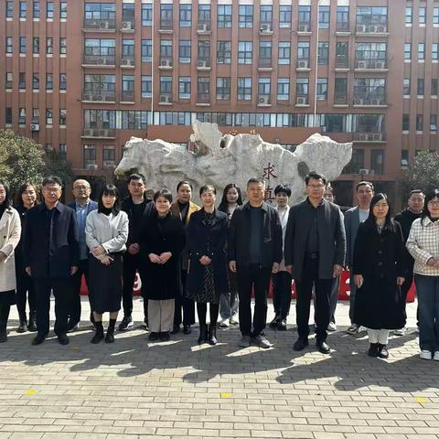 让校本课程之树在学校成长——曲阜校本课程骨干教师赴山师大二附中参观学习