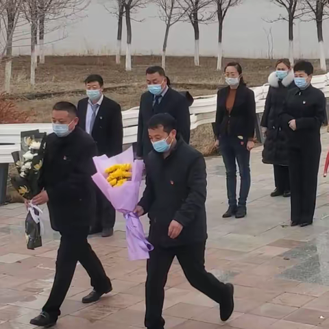 党史教育暨瞻仰烈士纪念碑