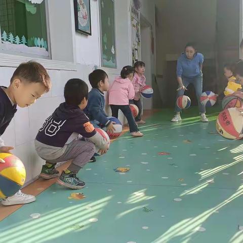 阳光晨间     活力运动——雨露四班晨间活动精彩瞬间