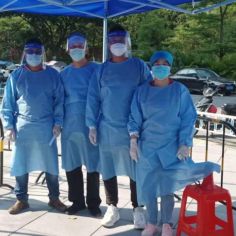 阳光志愿者连续五天参万科社区核酸检测秩序维护！！！