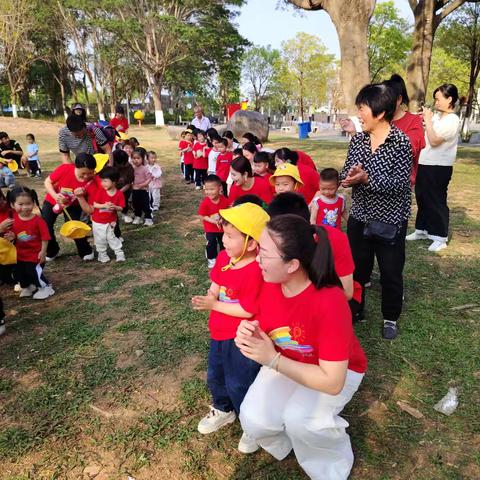 户外亲子时光：一场与自然的亲密接触