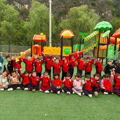 木桐乡中心幼儿园小班春季运动会暨“五一”劳动节活动掠影