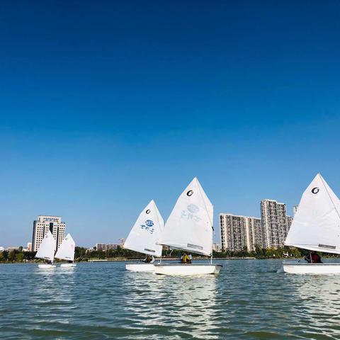 向海图强、走向深蓝—水上运动环城二小创佳绩