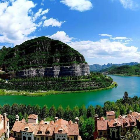 京西南有个美丽的山水城—华银·天鹅湖生态城