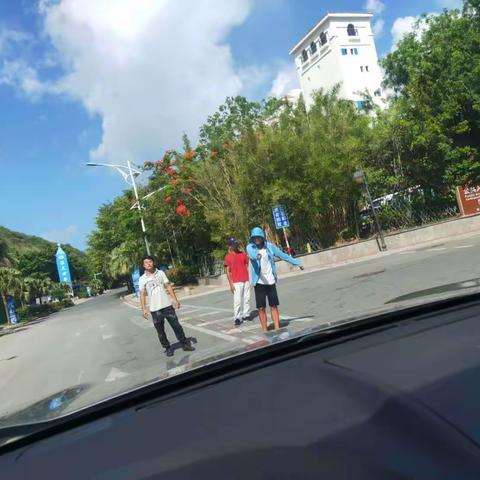 端午小长假亚龙湾旅游市场整治工作日报