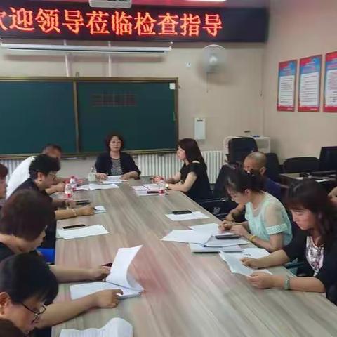 脚踏实地，深入基层，  苏雅娟副局长到少年宫听取工作汇报