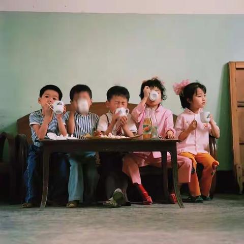 玉小1802班校外实践活动:告诉你的孩子，天是蓝的。