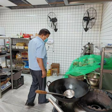 五台市场所持续开展“守底线，查隐患，保安全”专项工作行动