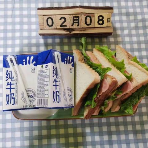 远航早期教育幼儿园每日食谱