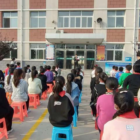 只争朝夕，不负韶华 ---毕家瞿阝小学六年级学习星阶段表彰会