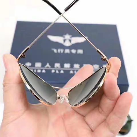 飞行员眼镜，雄鹰标配