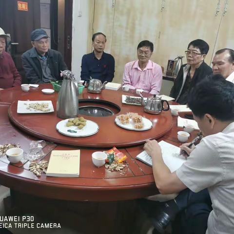 畜牧兽医局退休党支部举行茶话会