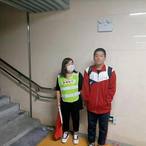 165班小手拉大手活动，传递文明