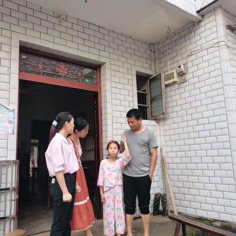 炎炎夏日行，句句护生心—————港口镇仙台小学万师访万家