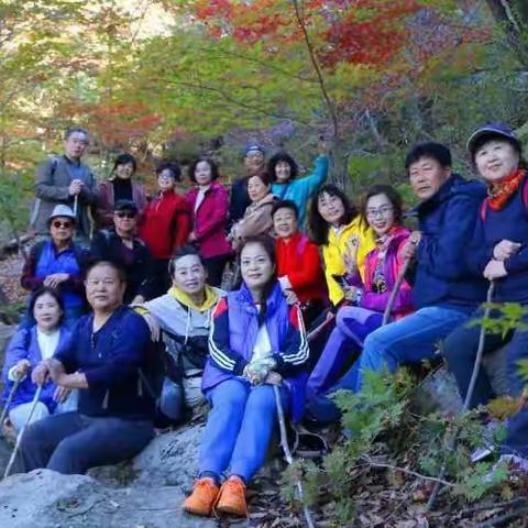 宽甸响水寺爬野山，寻找抗联活动遗址。